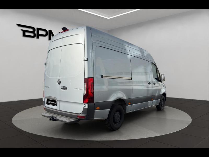 Image MERCEDES-BENZ Sprinter Fg 317 CDI 37 3T5 Pro Propulsion Léger 9G-Tronic