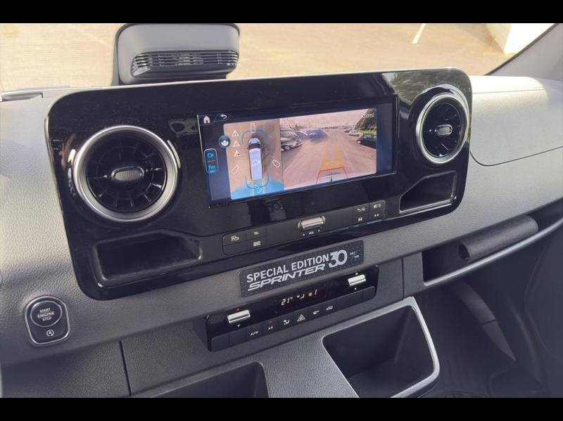 Image MERCEDES-BENZ Sprinter Fg 317 CDI 37 3T5 Pro Propulsion Léger 9G-Tronic