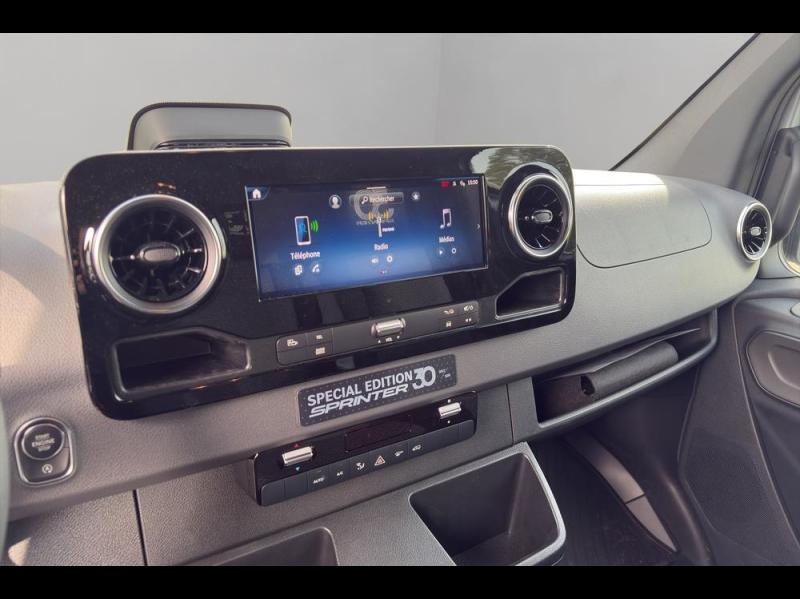 Image MERCEDES-BENZ Sprinter Fg 317 CDI 37 3T5 Pro Propulsion Léger 9G-Tronic
