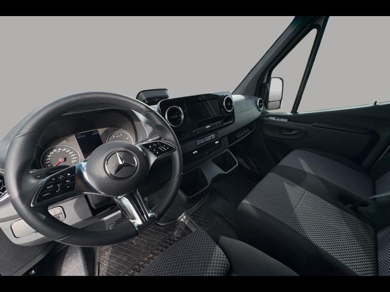 Image MERCEDES-BENZ Sprinter Fg 317 CDI 37 3T5 Pro Propulsion Léger 9G-Tronic