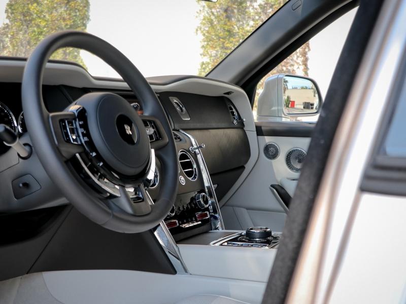 Image ROLLS-ROYCE Cullinan V12 6.75 Bi-Turbo 571ch