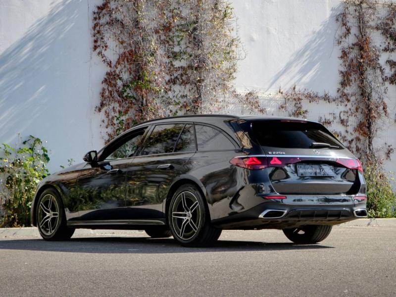 Image MERCEDES-BENZ Classe E Break 220 d 197+23ch AMG Line 9G-Tronic