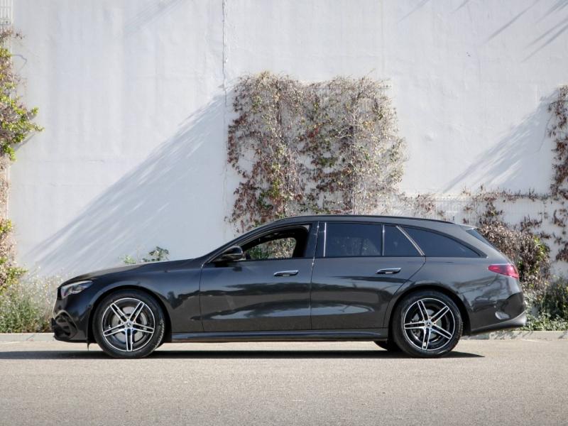 Image MERCEDES-BENZ Classe E Break 220 d 197+23ch AMG Line 9G-Tronic
