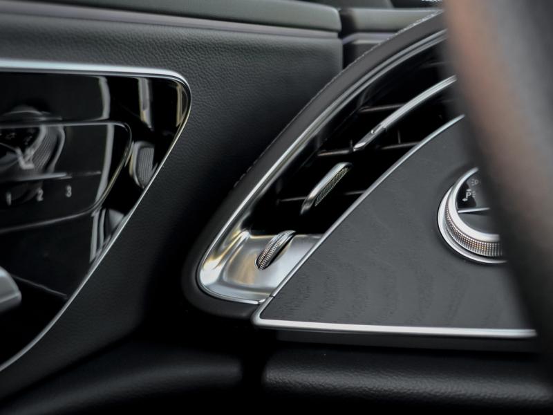 Image MERCEDES-BENZ Classe E Break 220 d 197+23ch AMG Line 9G-Tronic