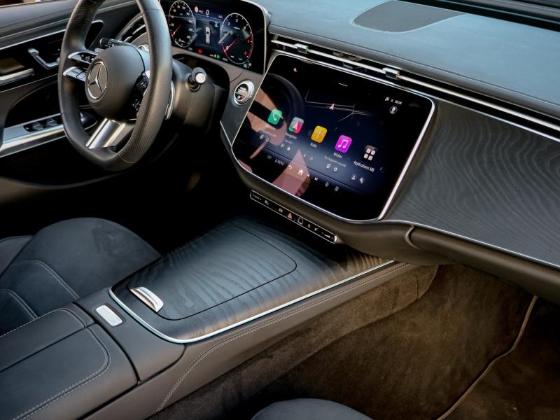 Image MERCEDES-BENZ Classe E Break 220 d 197+23ch AMG Line 9G-Tronic