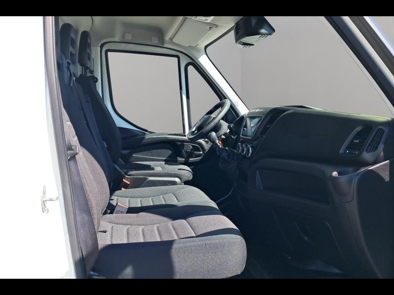 Image IVECO Daily CCb 35S16H empattement 4100 3.0