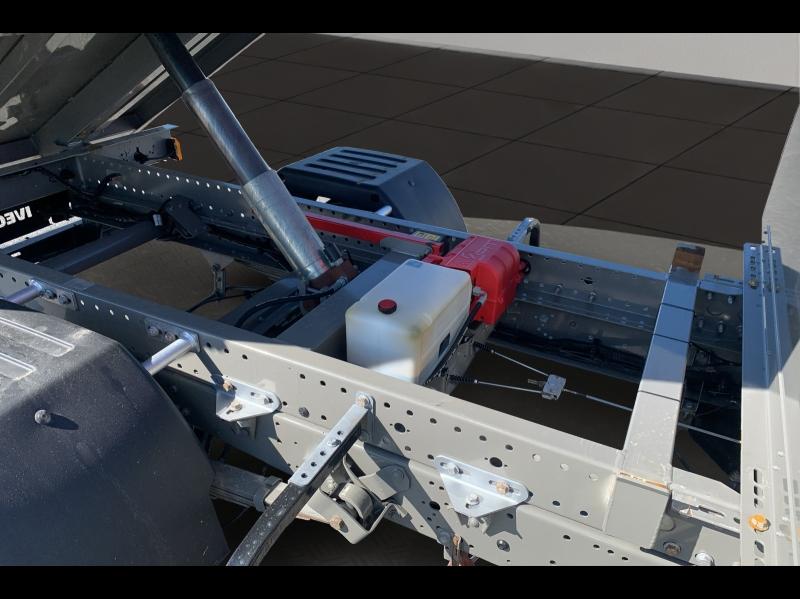 Image IVECO Daily CCb 35C14 Empattement 3450 Tor