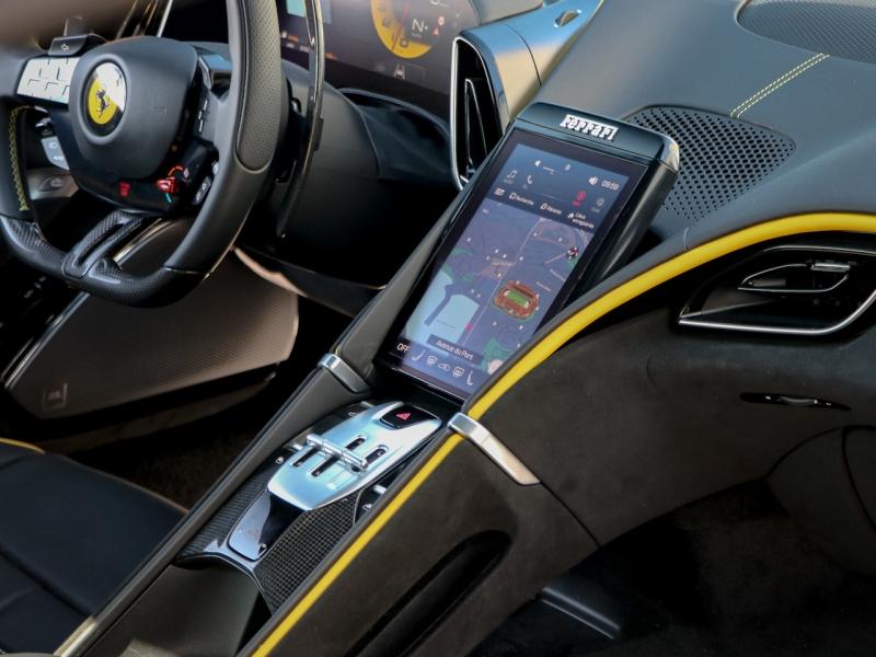 Image FERRARI ROMA SPIDER V8 Biturbo 3.9