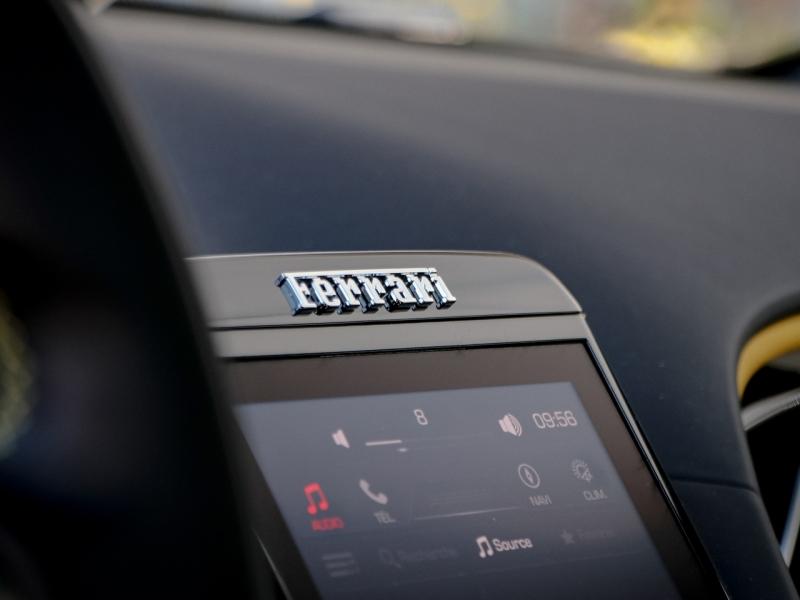 Image FERRARI ROMA SPIDER V8 Biturbo 3.9