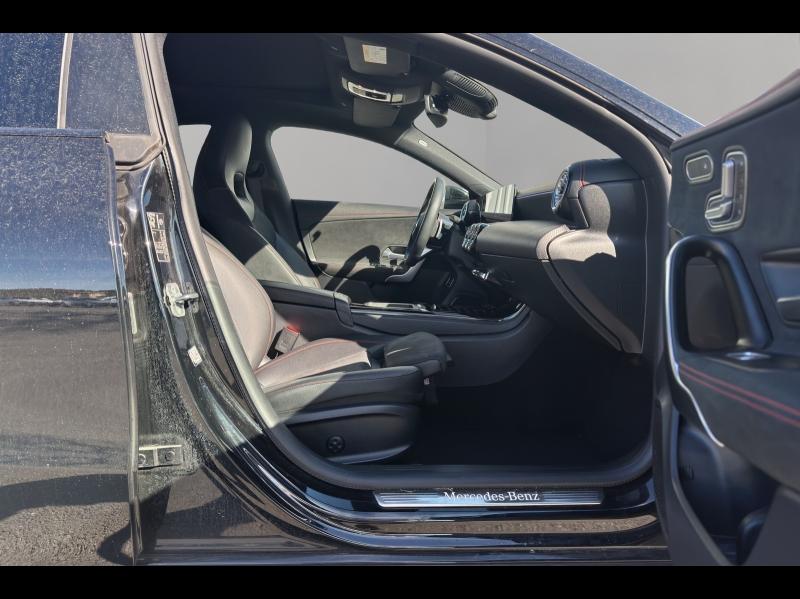 Image MERCEDES-BENZ CLA Shooting Brake 200 d 150ch AMG Line 8G-DCT 8cv