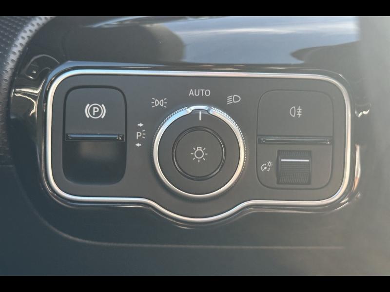 Image MERCEDES-BENZ CLA Shooting Brake 200 d 150ch AMG Line 8G-DCT 8cv