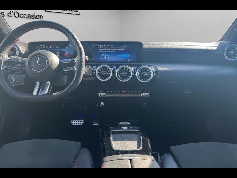 Image MERCEDES-BENZ CLA Shooting Brake 200 d 150ch AMG Line 8G-DCT