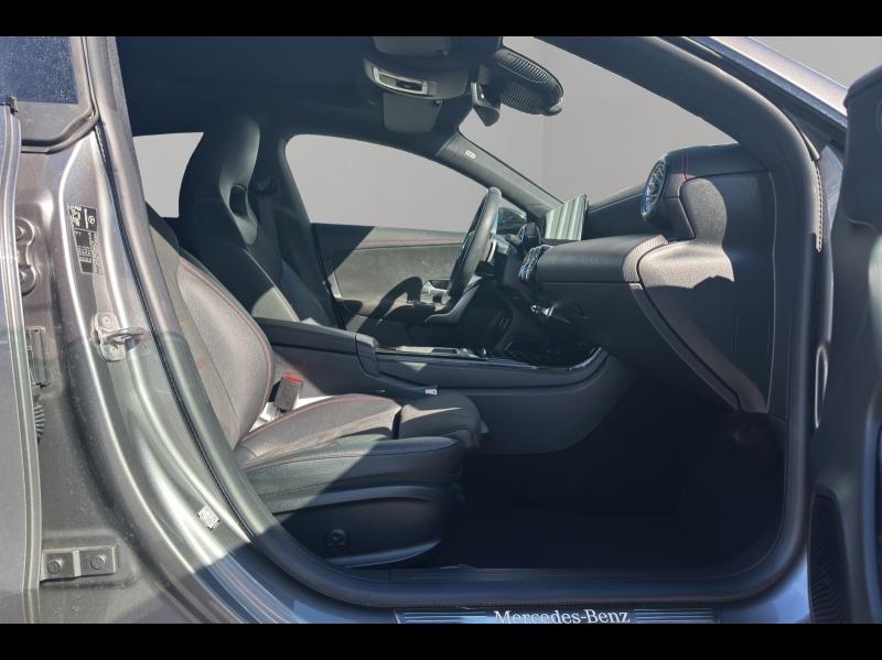 Image MERCEDES-BENZ CLA Shooting Brake 200 d 150ch AMG Line 8G-DCT