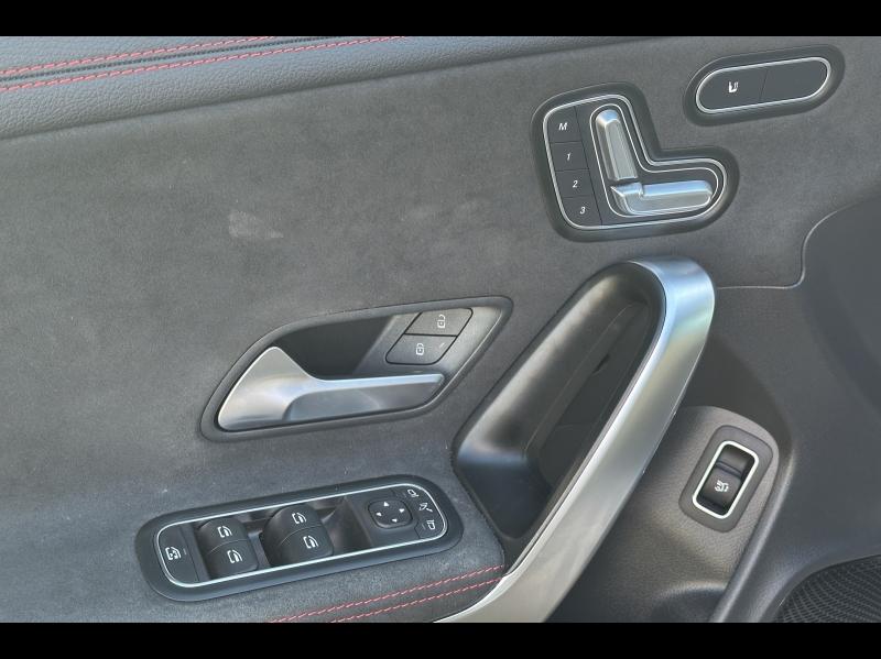 Image MERCEDES-BENZ CLA Shooting Brake 200 d 150ch AMG Line 8G-DCT