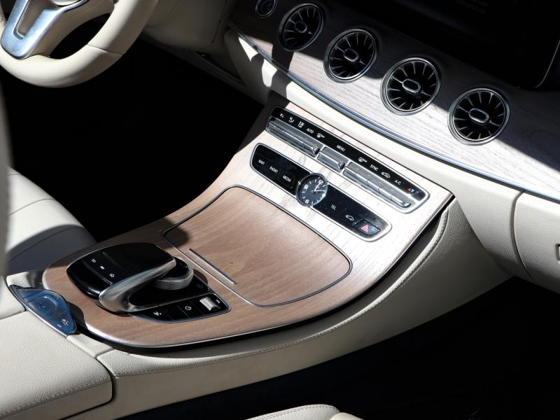 Image MERCEDES-BENZ Classe E Cabriolet 450 367ch Avantgarde Line 4Matic 9G-Tronic