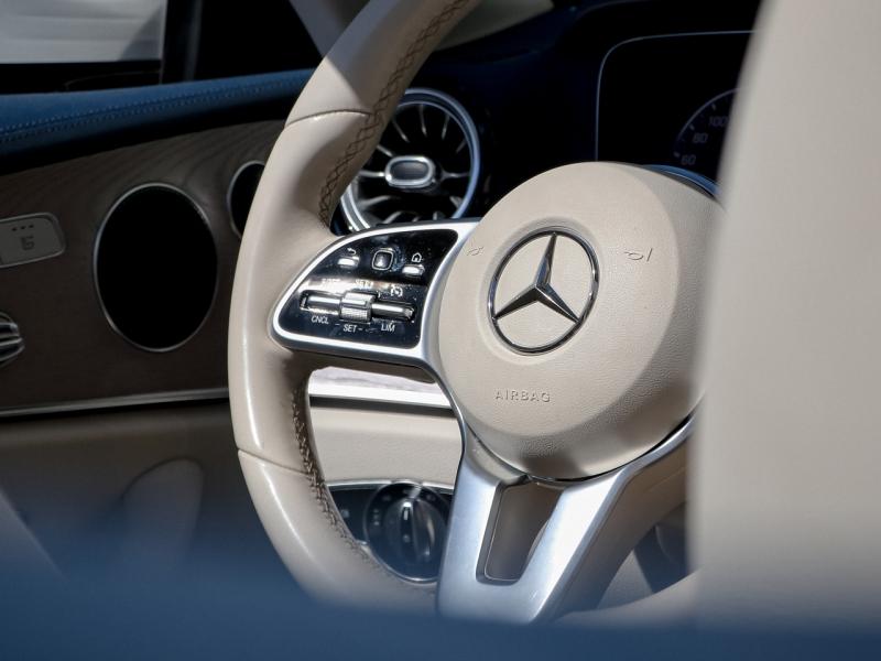 Image MERCEDES-BENZ Classe E Cabriolet 450 367ch Avantgarde Line 4Matic 9G-Tronic