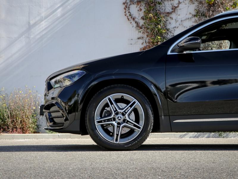 Image MERCEDES-BENZ GLA 200 d 150ch AMG Line 8G-DCT
