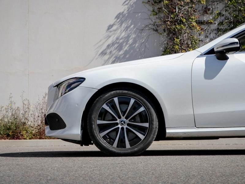 Image MERCEDES-BENZ Classe E Cabriolet 300 258ch AMG Line 9G-Tronic