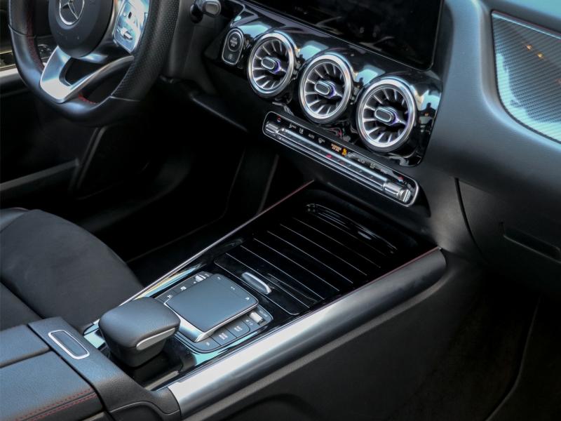 Image MERCEDES-BENZ GLA 220 d 190ch 4Matic AMG Line 8G-DCT