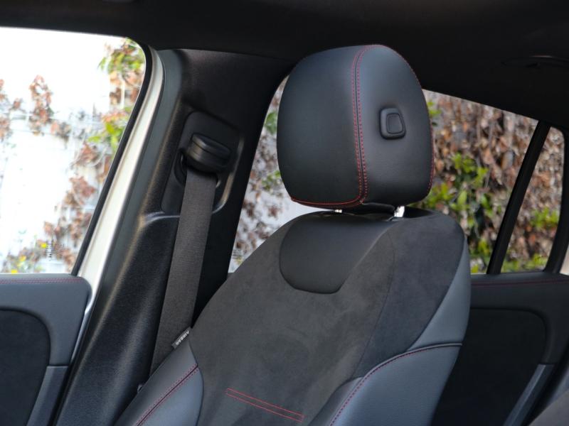 Image MERCEDES-BENZ GLA 220 d 190ch 4Matic AMG Line 8G-DCT