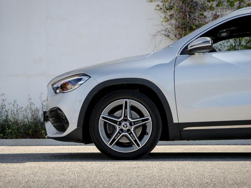 Image MERCEDES-BENZ GLA 220 d 190ch 4Matic AMG Line 8G-DCT