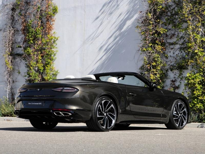 Image BENTLEY CONTINENTAL GTC S V8 Hybrid 4.0 680ch