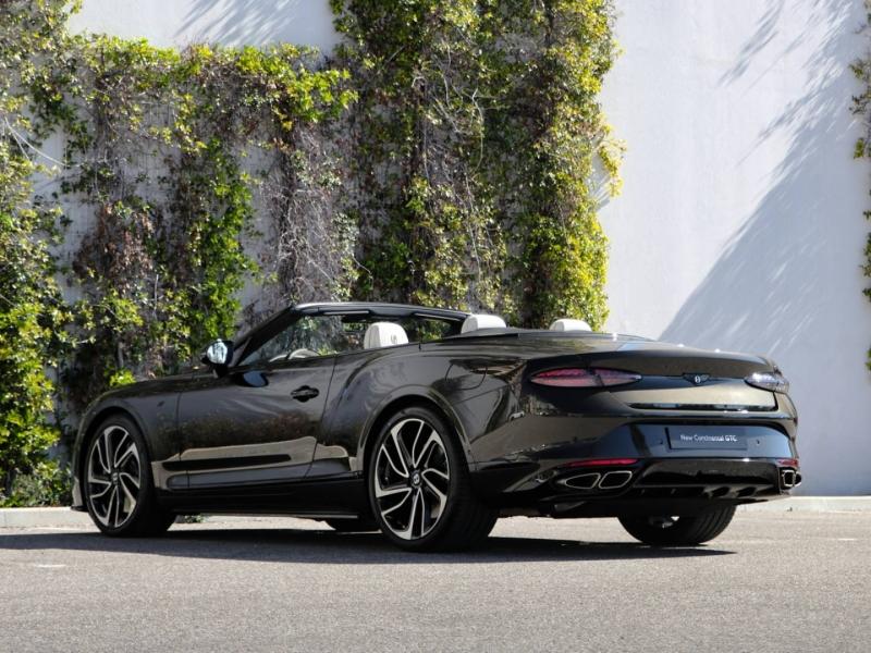 Image BENTLEY CONTINENTAL GTC S V8 Hybrid 4.0 680ch