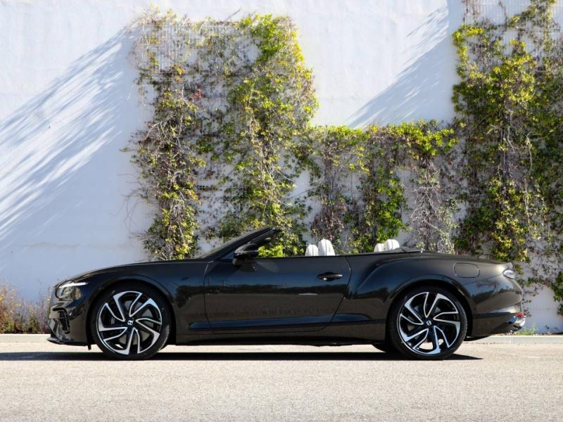 Image BENTLEY CONTINENTAL GTC S V8 Hybrid 4.0 680ch