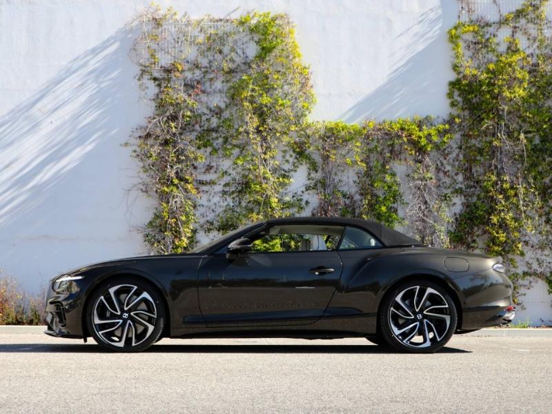 Image BENTLEY CONTINENTAL GTC S V8 Hybrid 4.0 680ch