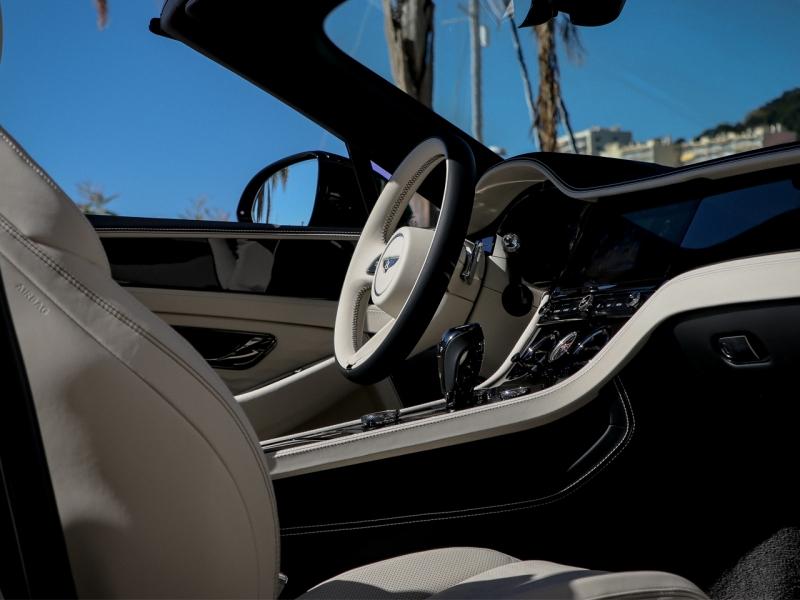 Image BENTLEY CONTINENTAL GTC S V8 Hybrid 4.0 680ch
