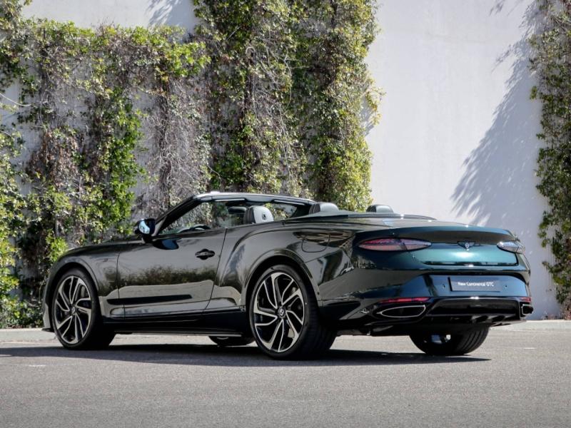 Image BENTLEY CONTINENTAL GTC S V8 Hybrid 4.0 680ch