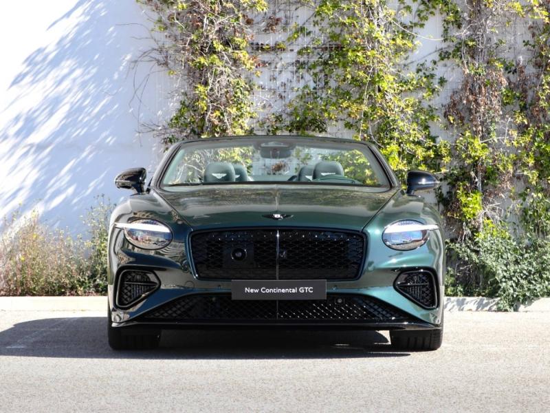 Photo BENTLEY CONTINENTAL GTC S V8 Hybrid 4.0 680ch