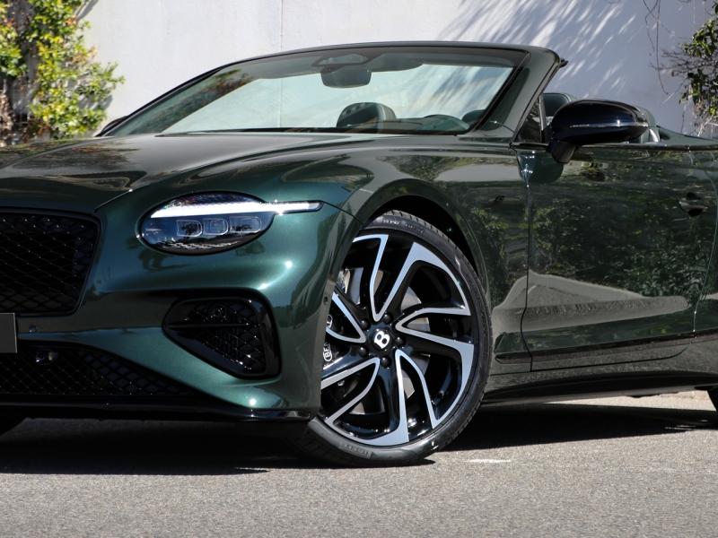 Image BENTLEY CONTINENTAL GTC S V8 Hybrid 4.0 680ch