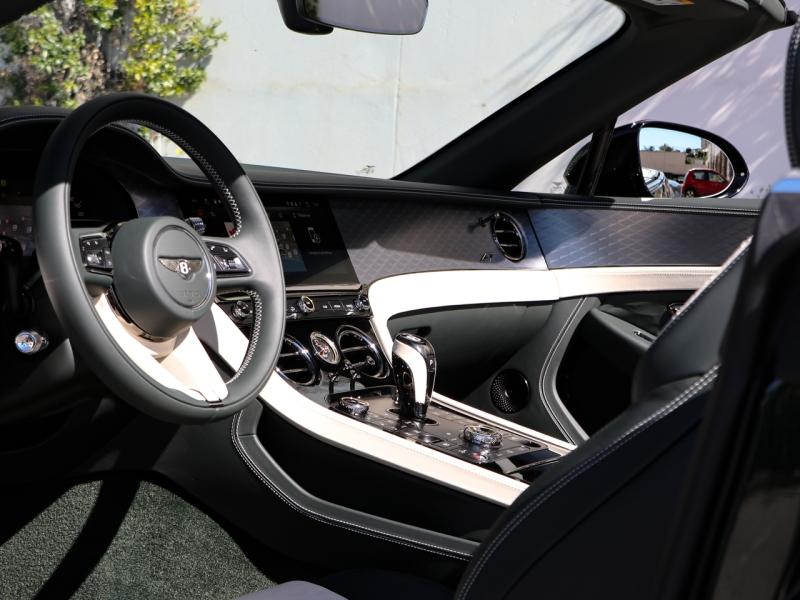 Image BENTLEY CONTINENTAL GTC S V8 Hybrid 4.0 680ch