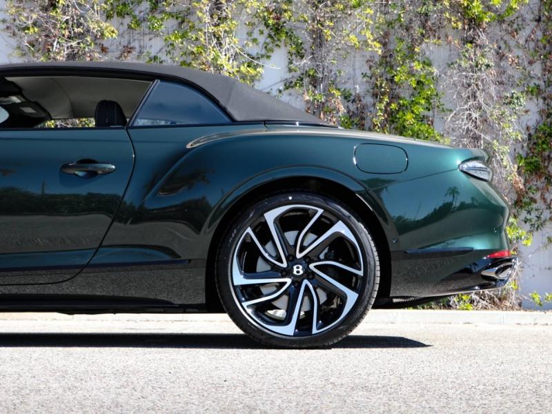 Image BENTLEY CONTINENTAL GTC S V8 Hybrid 4.0 680ch