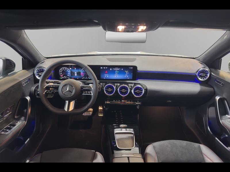 Image MERCEDES-BENZ Classe A 180 d 116ch AMG Line 8G-DCT