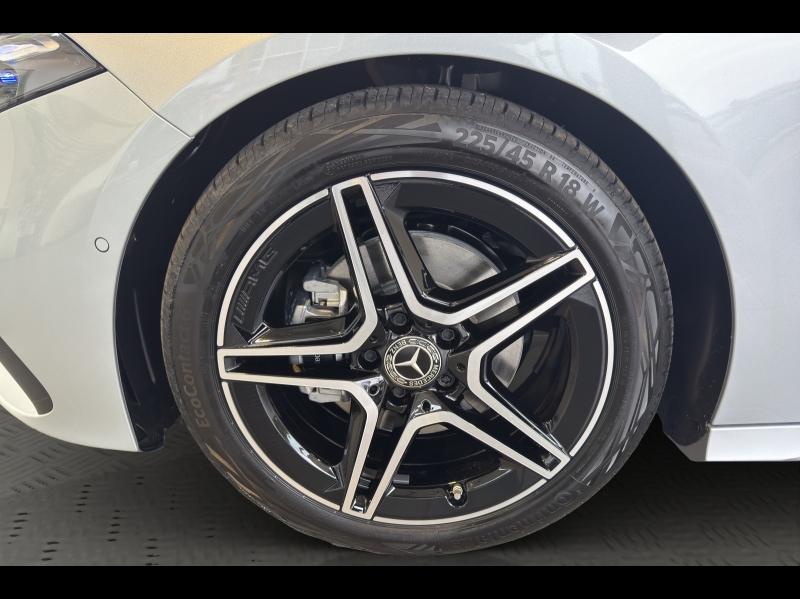 Image MERCEDES-BENZ Classe A 180 d 116ch AMG Line 8G-DCT