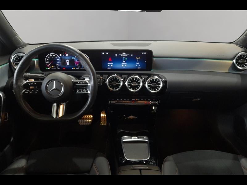 Image MERCEDES-BENZ Classe A Berline 180 d 116ch AMG Line 8G-DCT