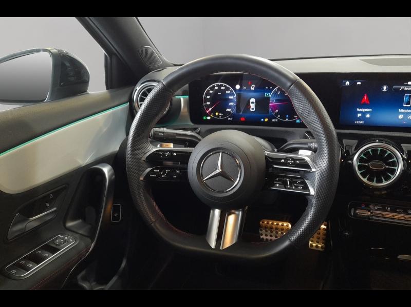 Image MERCEDES-BENZ Classe A Berline 180 d 116ch AMG Line 8G-DCT