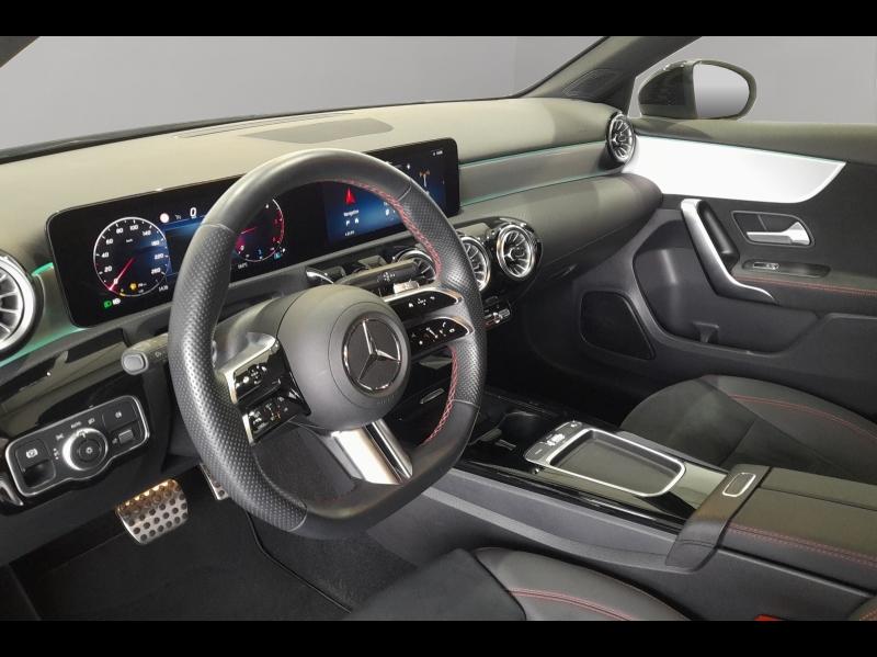 Image MERCEDES-BENZ Classe A Berline 180 d 116ch AMG Line 8G-DCT