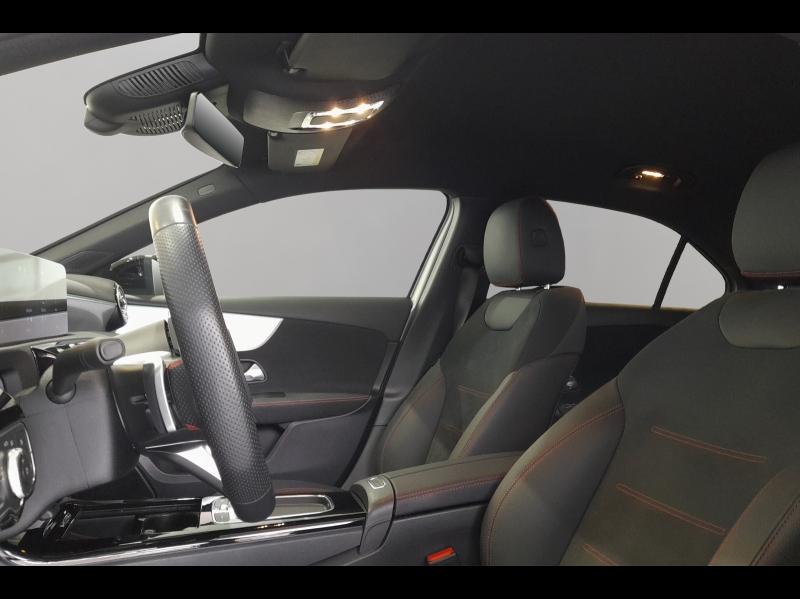 Image MERCEDES-BENZ Classe A Berline 180 d 116ch AMG Line 8G-DCT