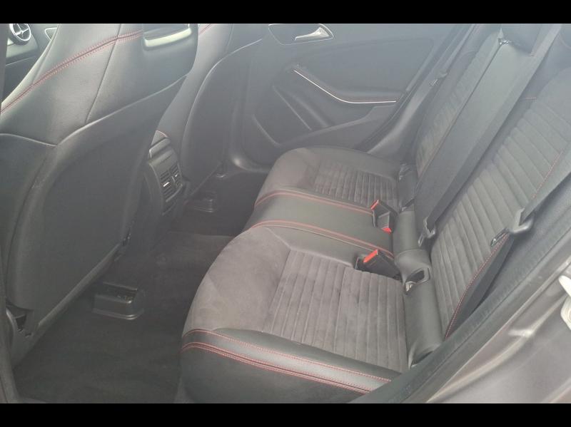 Image MERCEDES-BENZ GLA 200 CDI Fascination 4Matic 7G-DCT