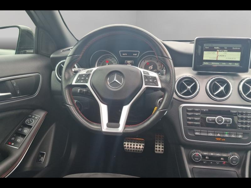 Image MERCEDES-BENZ GLA 200 CDI Fascination 4Matic 7G-DCT