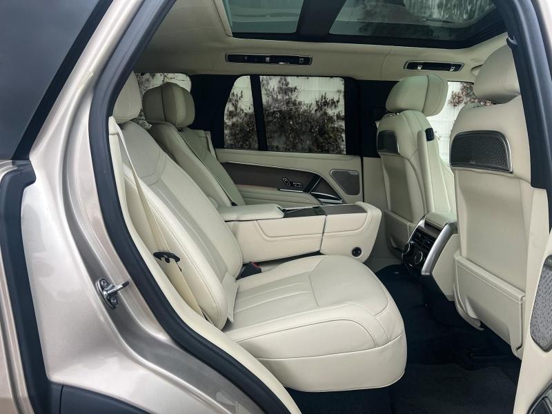 Image LAND-ROVER Range Rover 4.4 P530 530ch Autobiography SWB