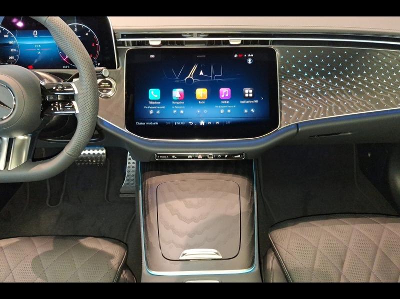 Image MERCEDES-BENZ Classe E 220 d 197+23ch AMG Line 4Matic 9G-Tronic