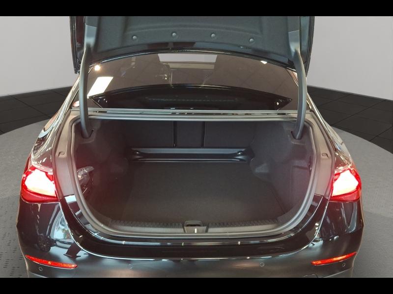 Image MERCEDES-BENZ Classe E 220 d 197+23ch AMG Line 4Matic 9G-Tronic