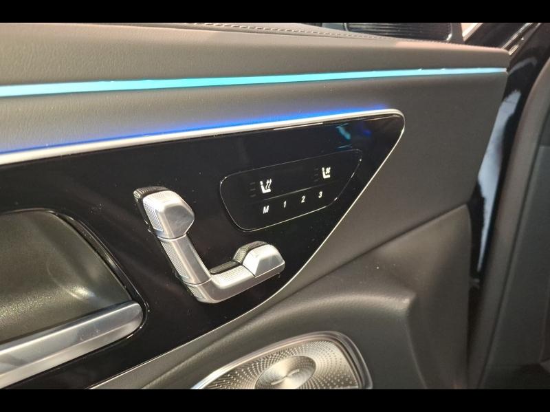 Image MERCEDES-BENZ Classe E 220 d 197+23ch AMG Line 4Matic 9G-Tronic