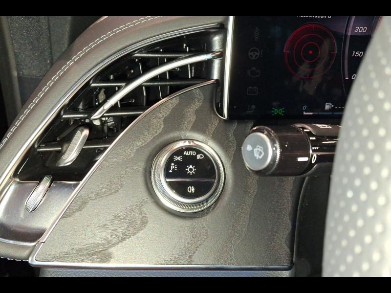 Image MERCEDES-BENZ Classe E 220 d 197+23ch AMG Line 4Matic 9G-Tronic