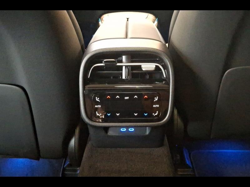 Image MERCEDES-BENZ Classe E 220 d 197+23ch AMG Line 4Matic 9G-Tronic