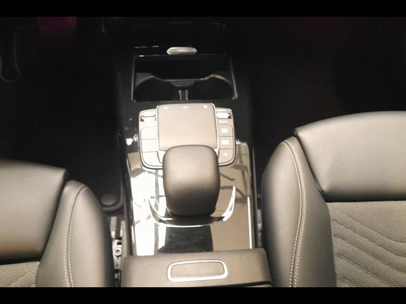 Image MERCEDES-BENZ Classe A 180 d 116ch Style Line 7G-DCT